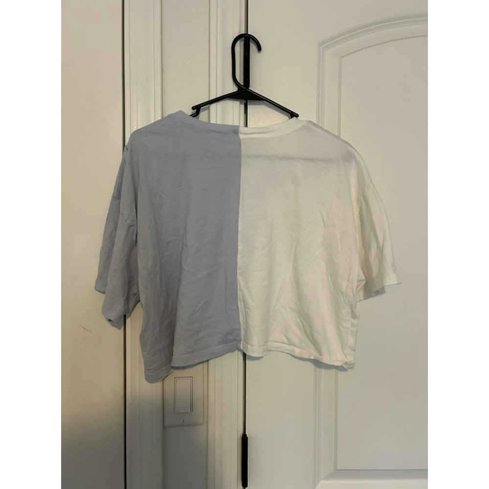 Women's Hollister T-shirt Size L White and Blue - Picture 3 of 3